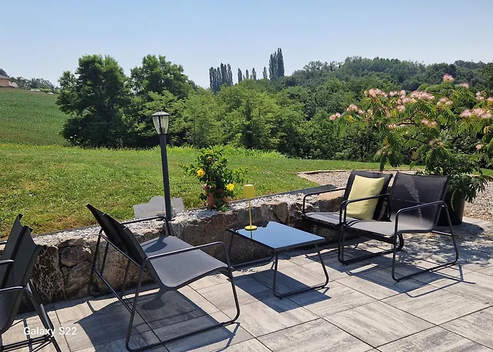 Alloggio per agriturismo & Wine Lilek Sentilj