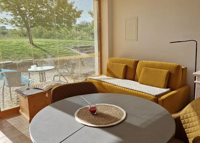 Alloggio per agriturismo & Wine Lilek *